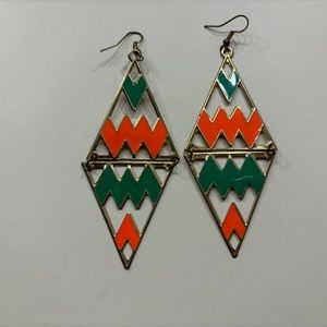 2 Pairs of Earrings